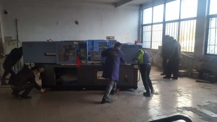 2018年7月9日通遼工廠機械設備安裝現場紀實 安全、高效的專業搬運與吊裝服務